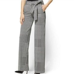 Stylish Black‎ and White Houndstooth Women's Pants SIZE LT